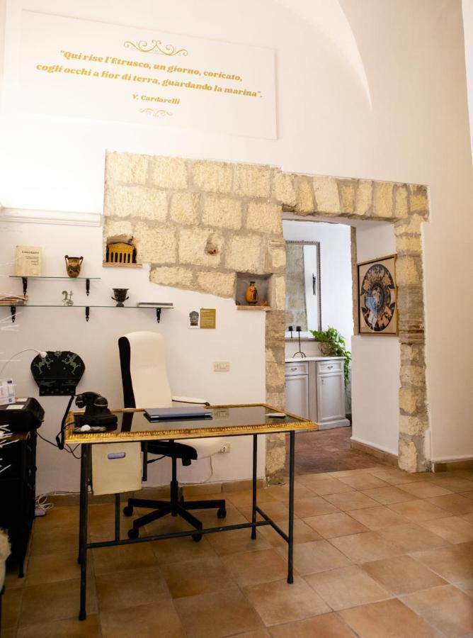 La Maison D'Etrusque Acomodação com café da manhã Tarquinia Exterior foto